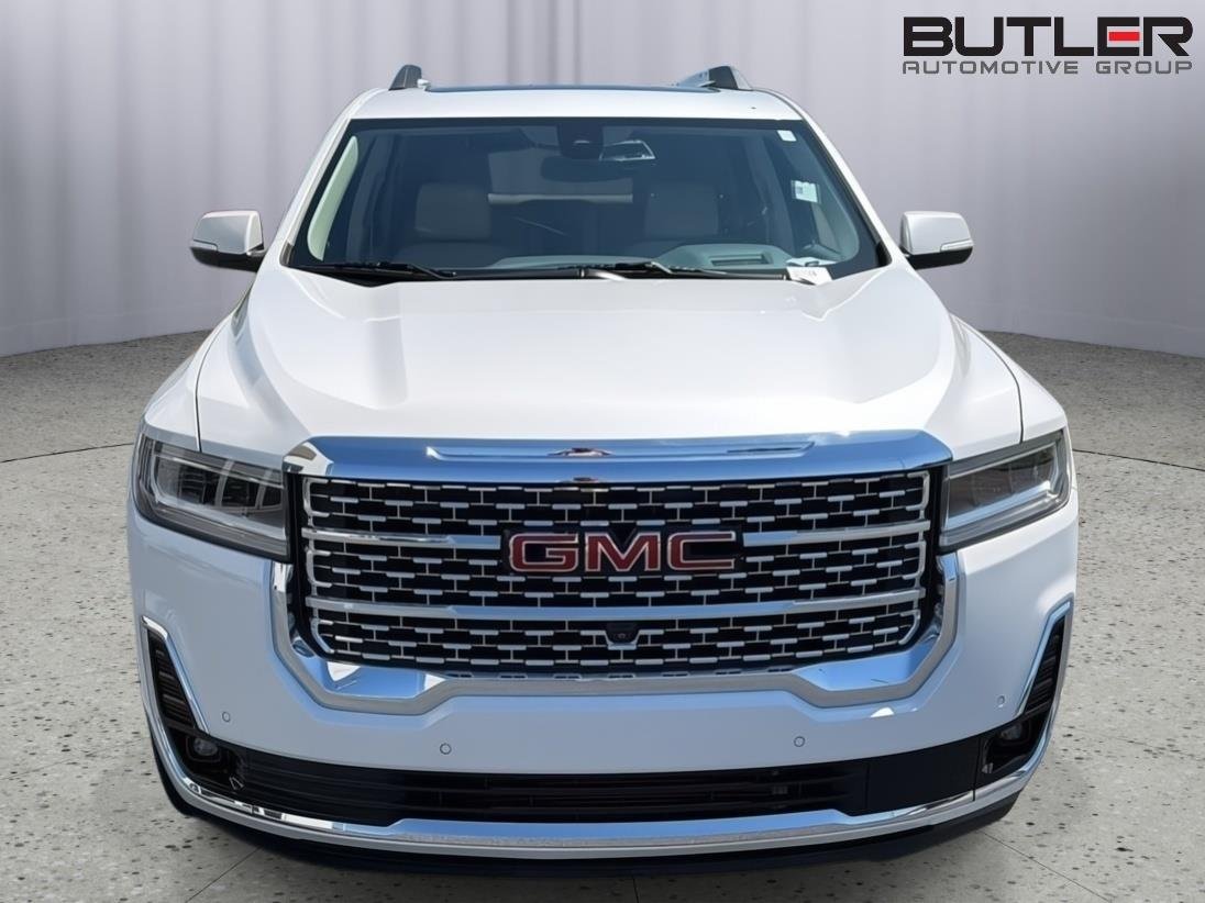 Used 2023 White Frost Tricoat GMC Denali image 9