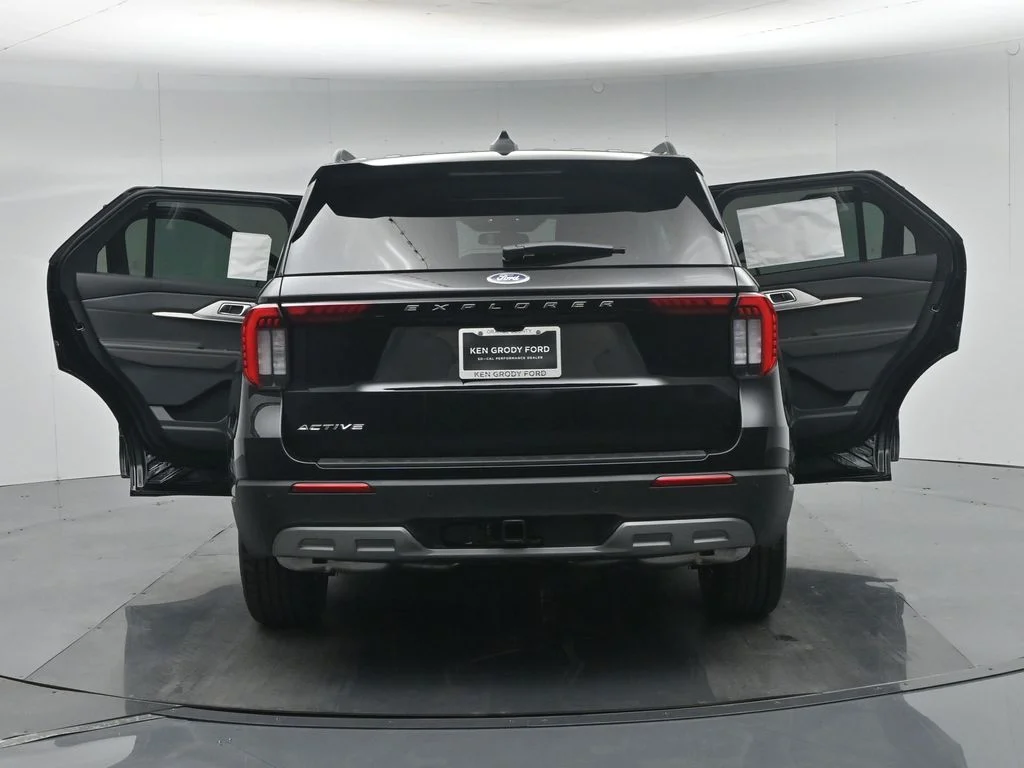 New 2026 Agate Black Metallic Ford Active image 34