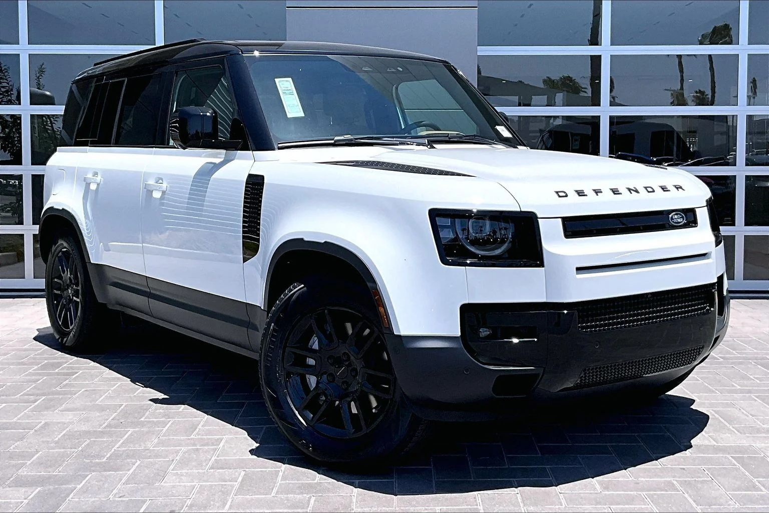 New 2026 Fuji White Land Rover S image 2