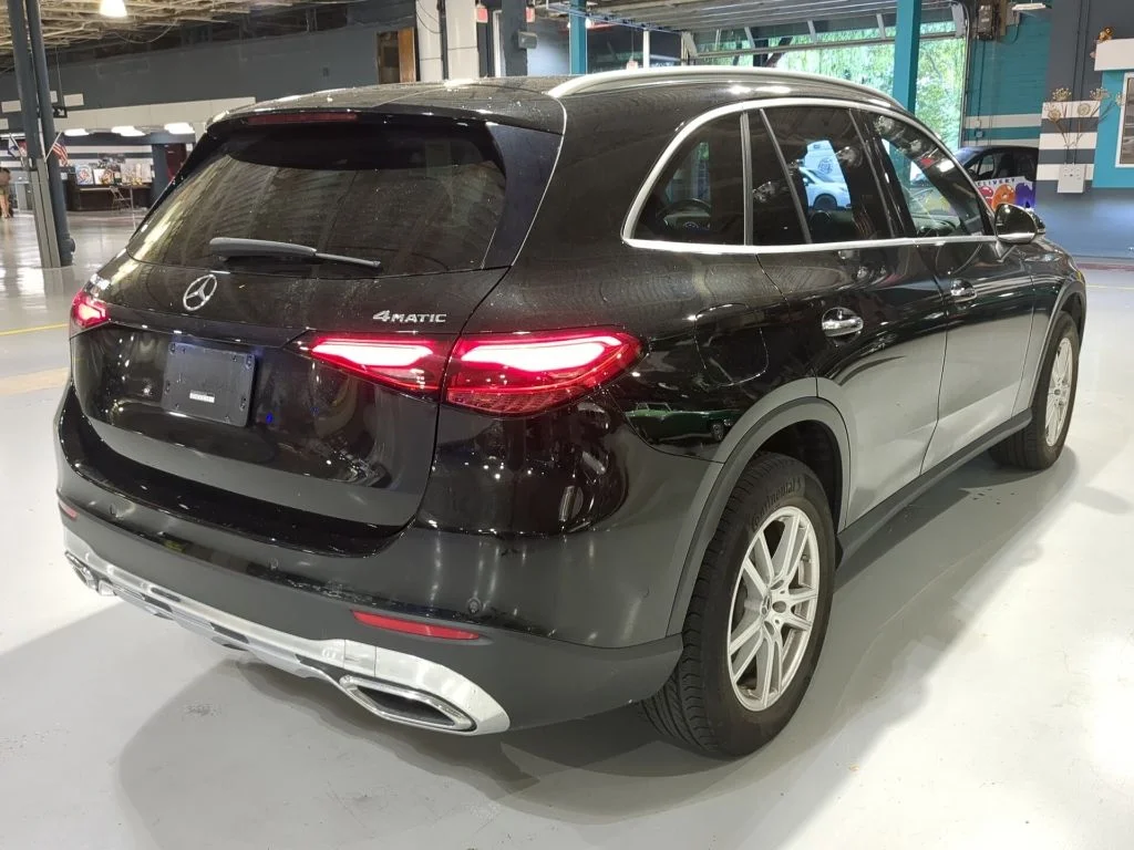 Used 2023 Black Mercedes-Benz GLC 300 image 8