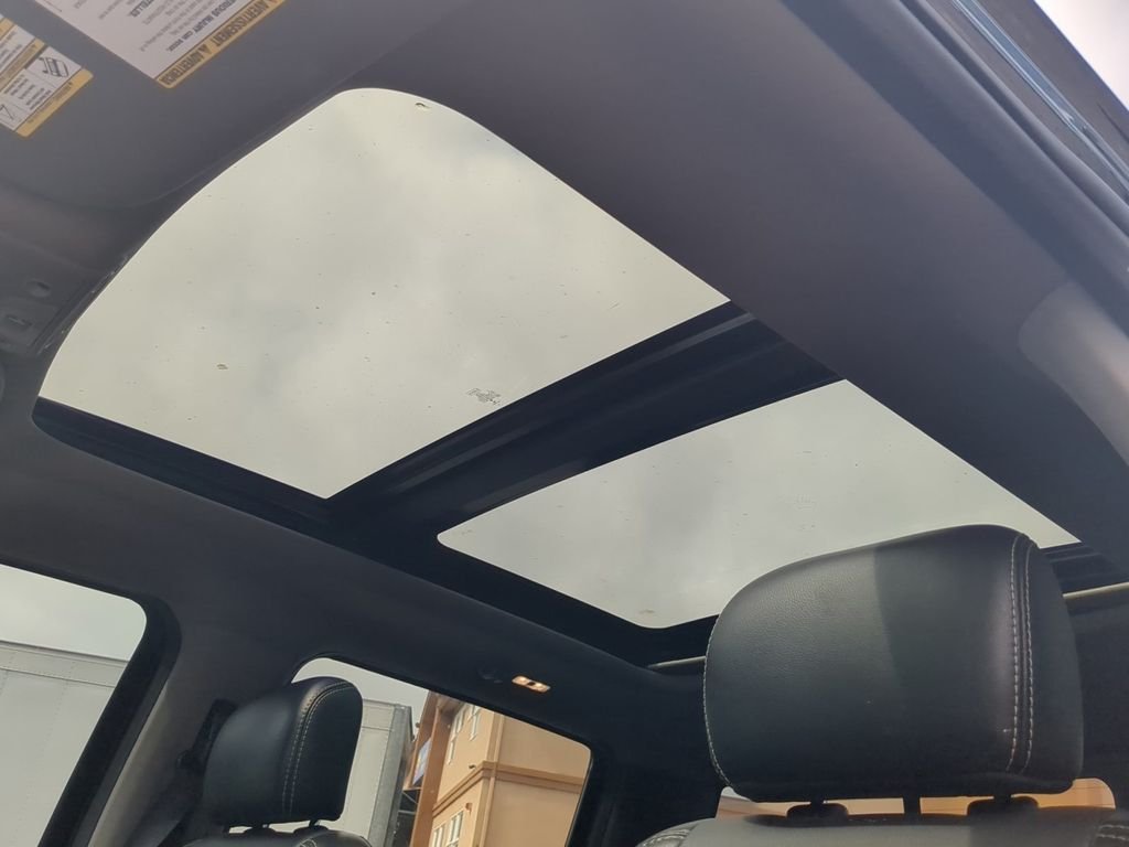 Used 2019 Black Metallic Ford Lariat image 25