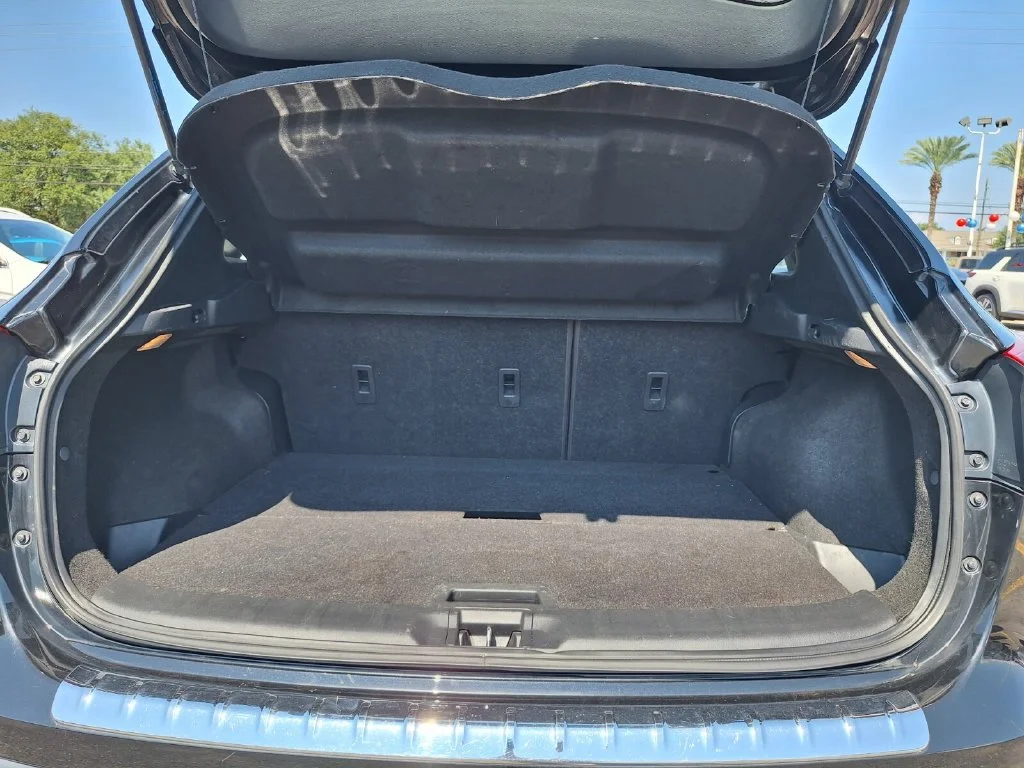 Used 2022 Black Nissan SL image 24