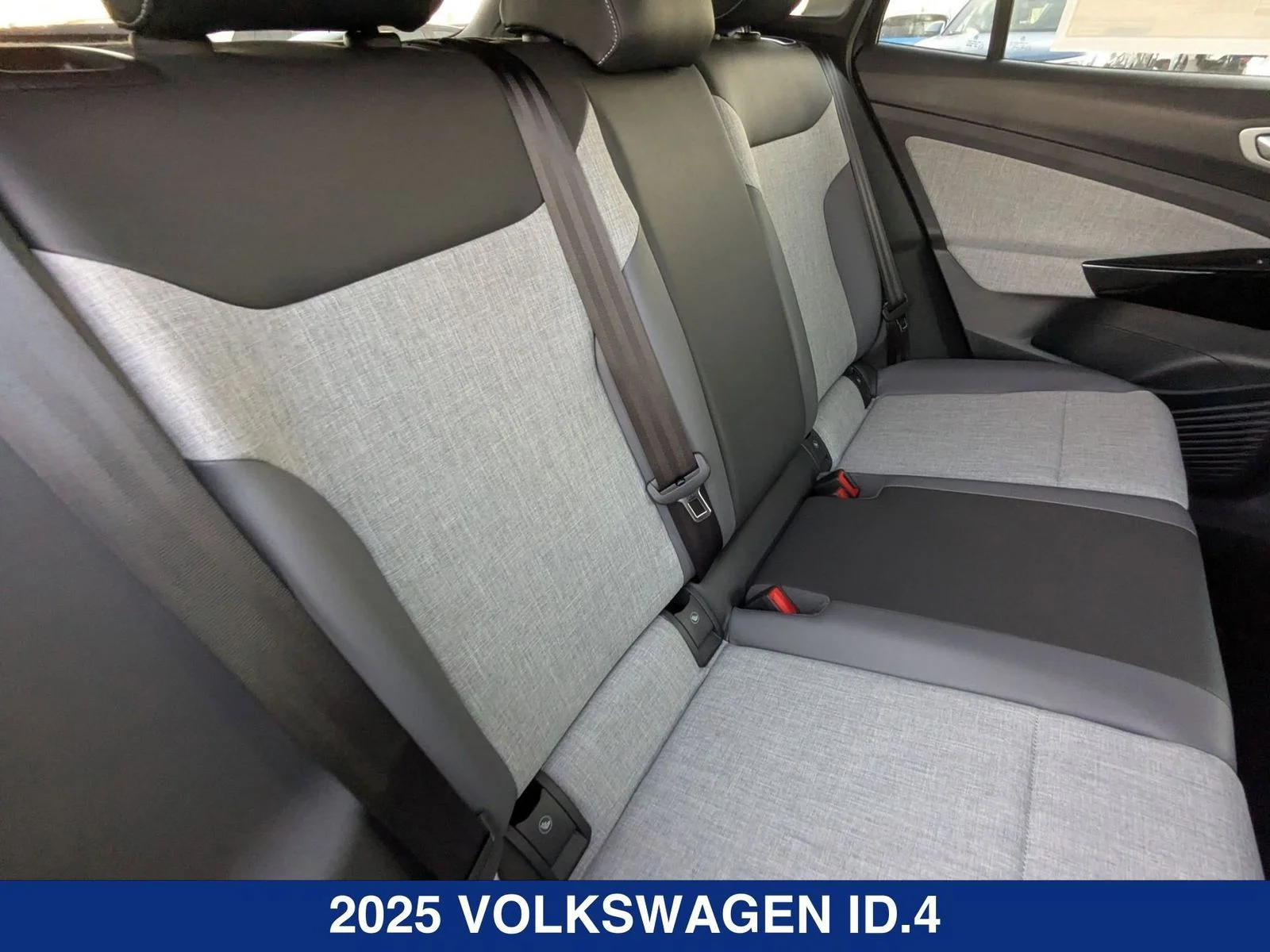 2025 Volkswagen ID.4 PRO - Photo 19