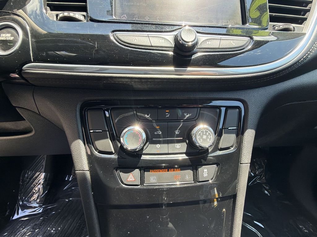 Used 2022 Blue Buick Preferred image 18