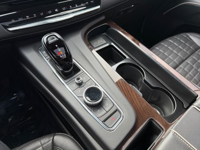 Used 2023 White Cadillac Sport Platinum image 24