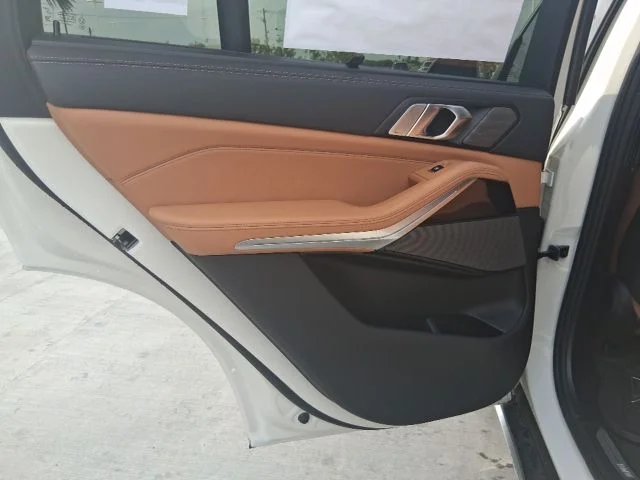 2026 BMW X5 40i - Photo 10