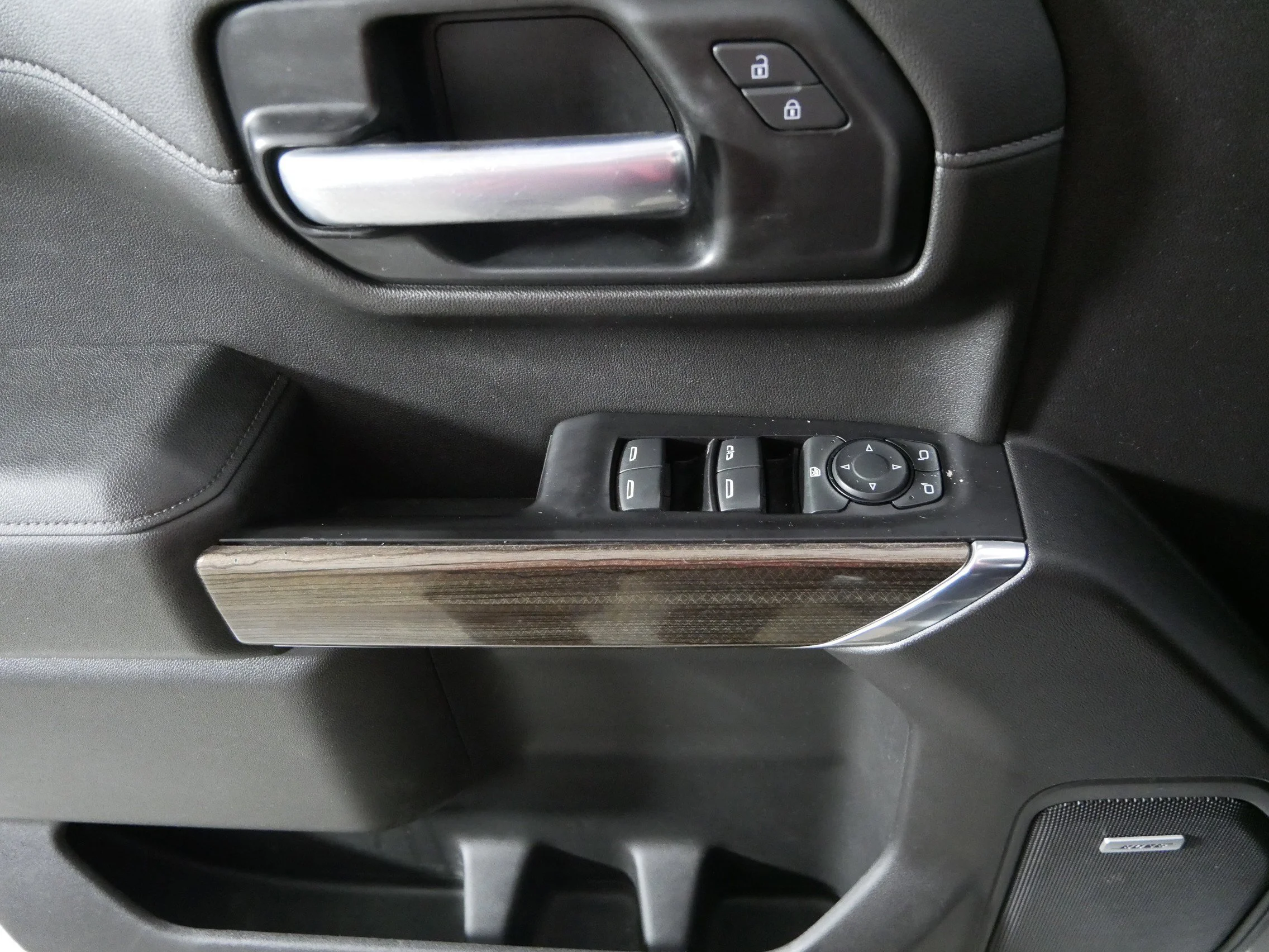 2020 Chevrolet Silverado 1500 RST - Photo 19
