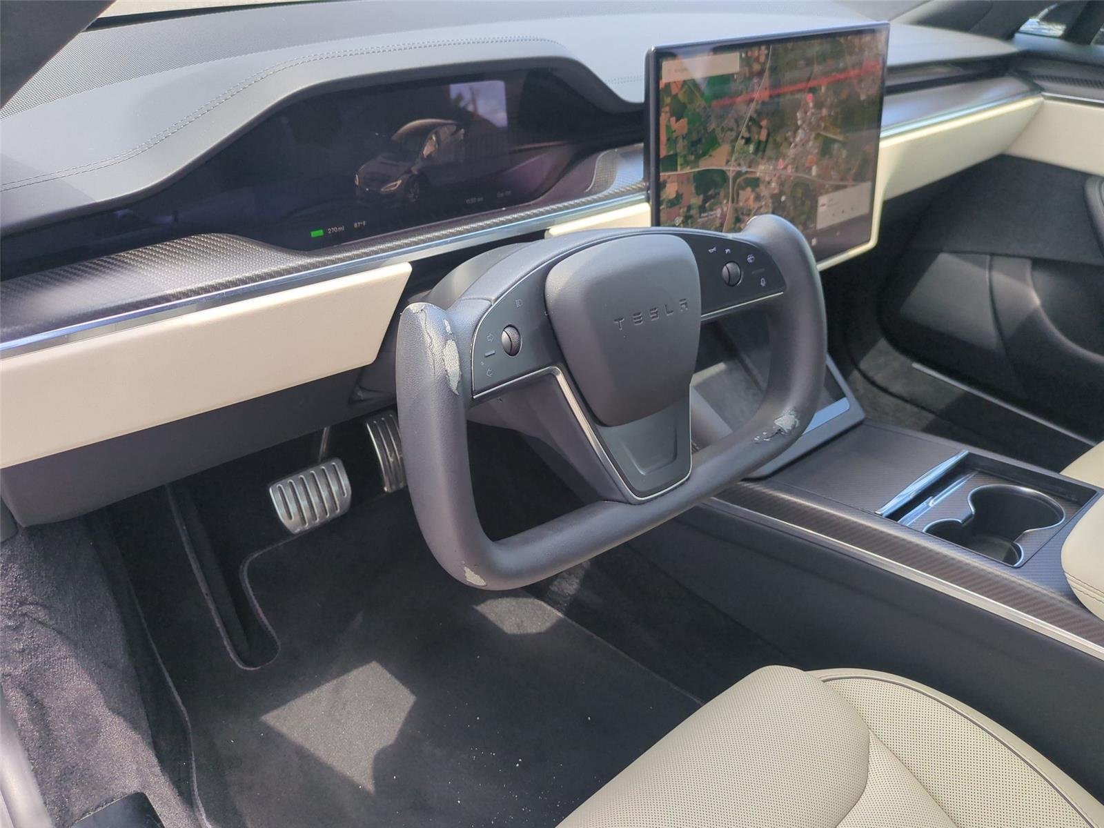 Used 2021 Solid Black Tesla Plaid image 19