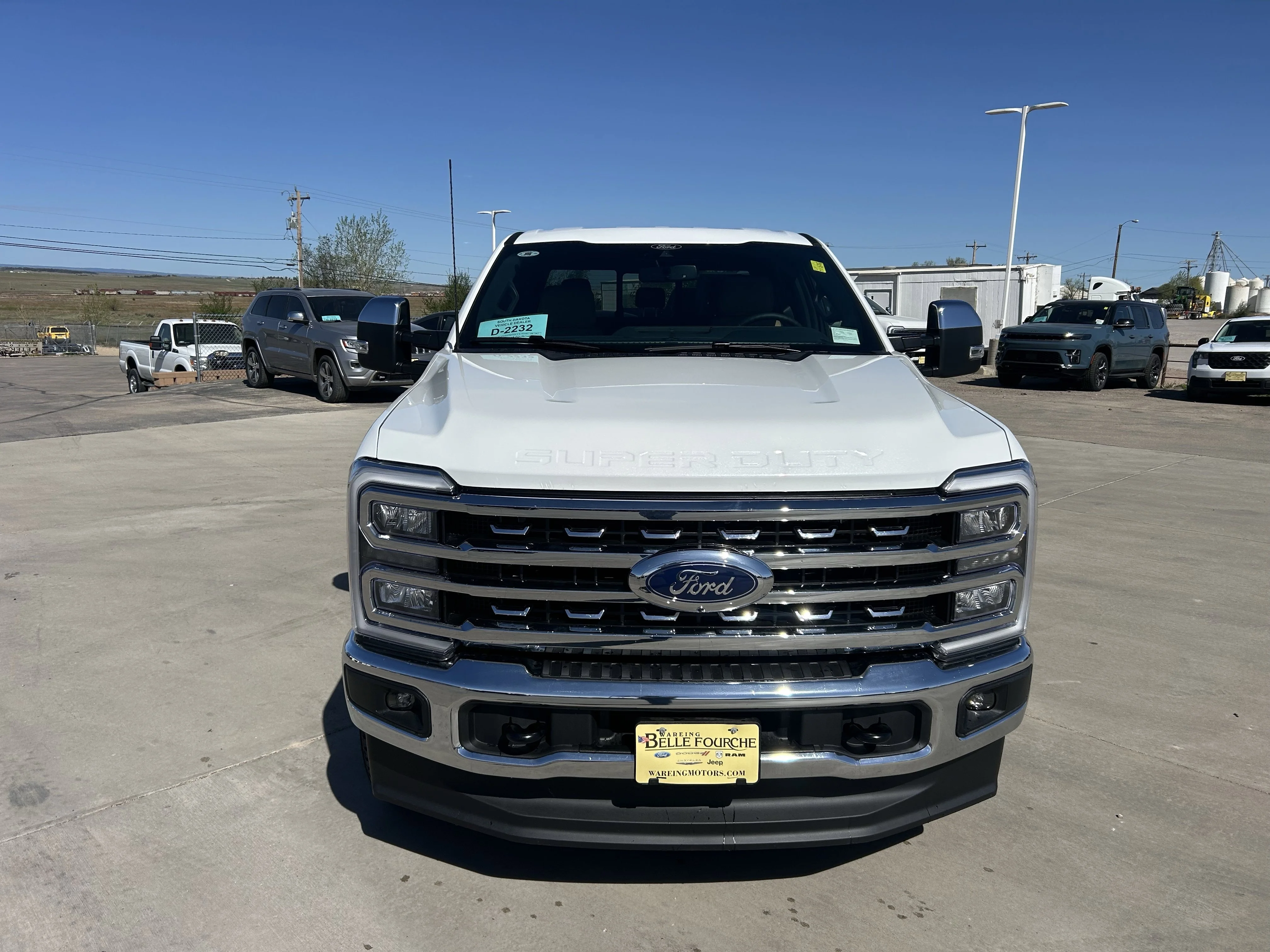 New 2026 Star White Metallic Tri-Coat Ford LARIAT image 2