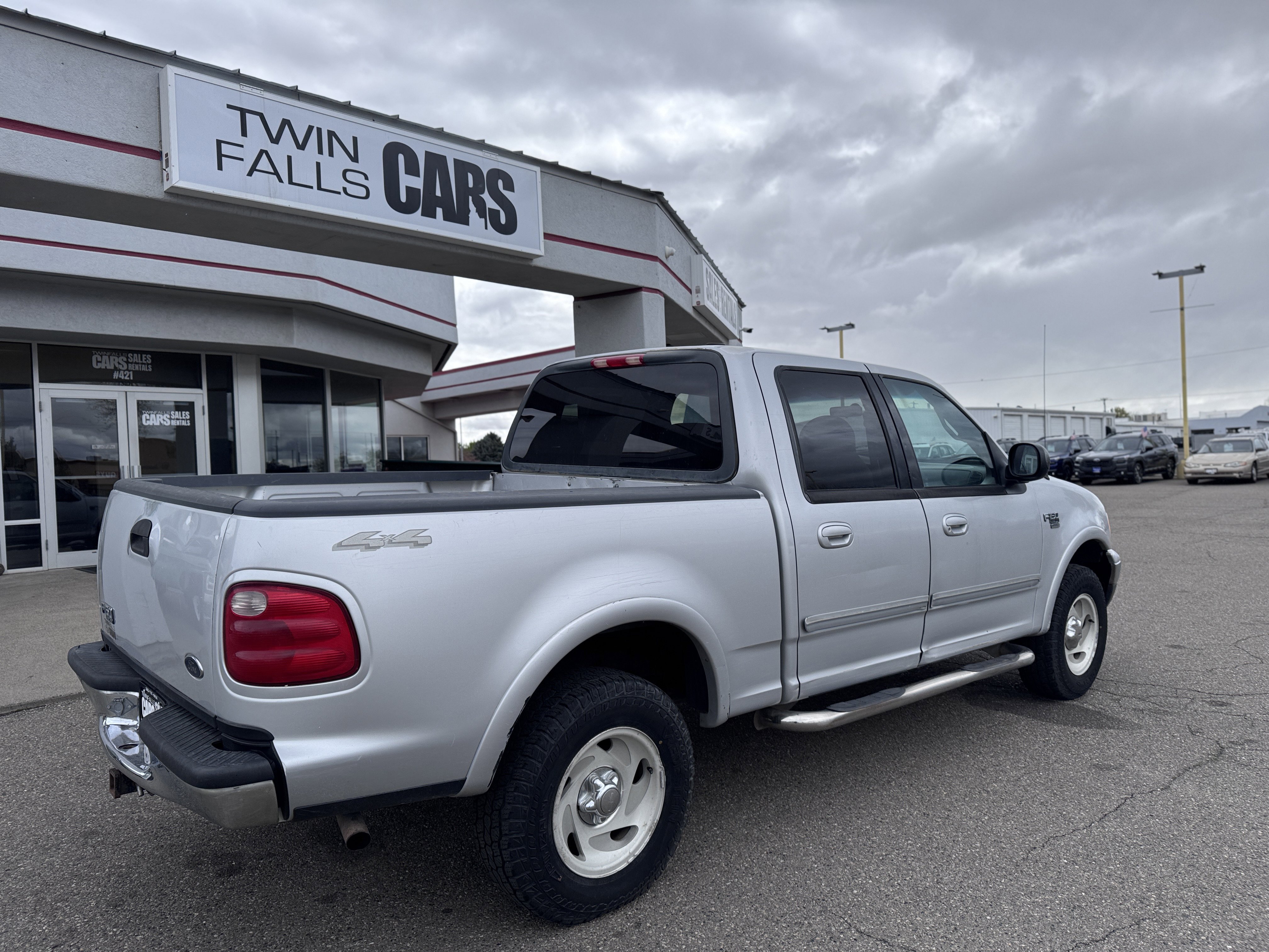 Used 2002  Ford XLT image 8