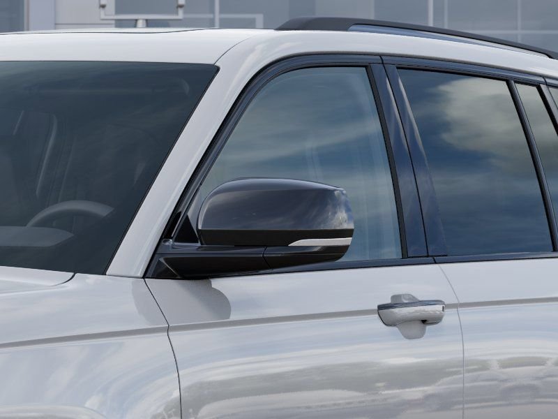 New 2025 Bright White Clear-Coat Exterior Paint Jeep Limited image 12