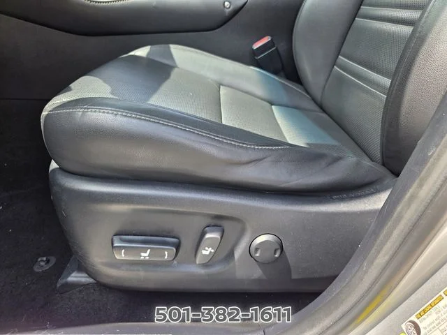 Used 2016 Silver Lexus 200t image 10