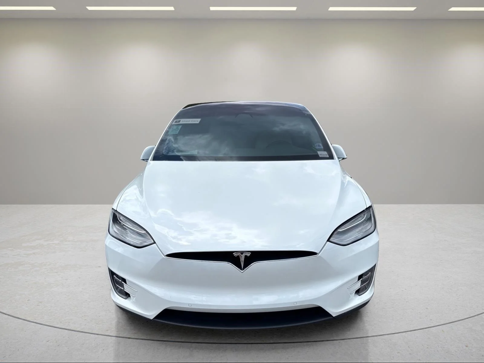 Used 2020  Tesla Long Range image 25