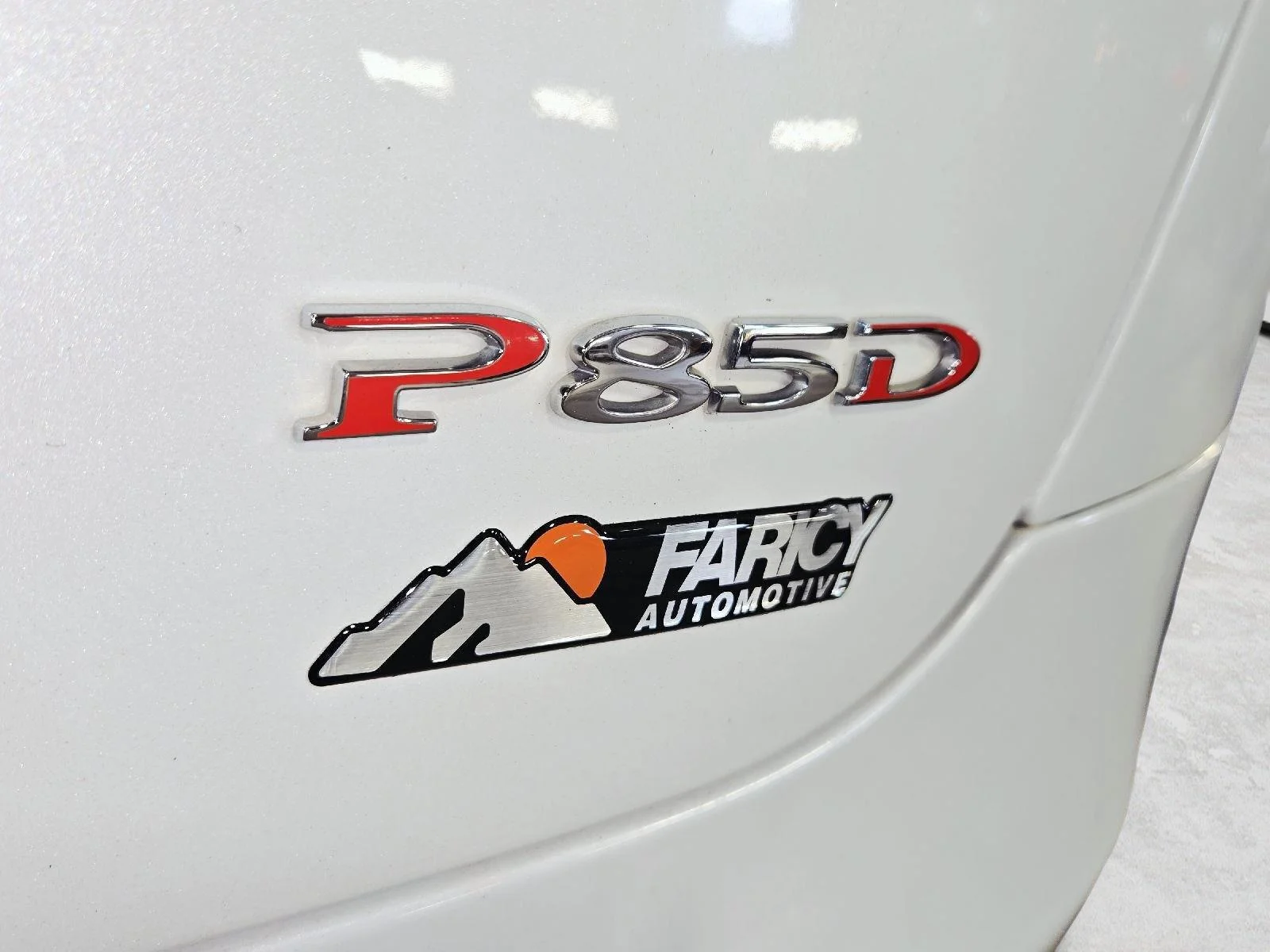 Used 2015 White Tesla P85D image 63