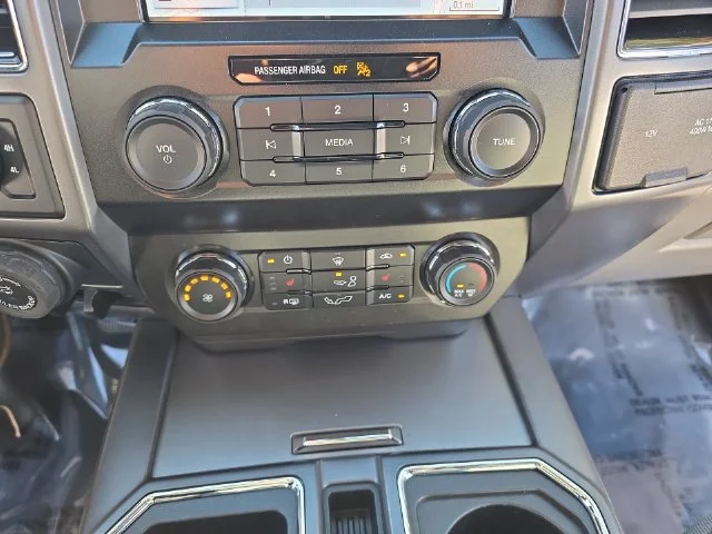 Used 2019 White Ford XLT image 25