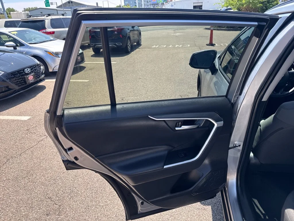 Used 2025 Silver Toyota XLE image 39