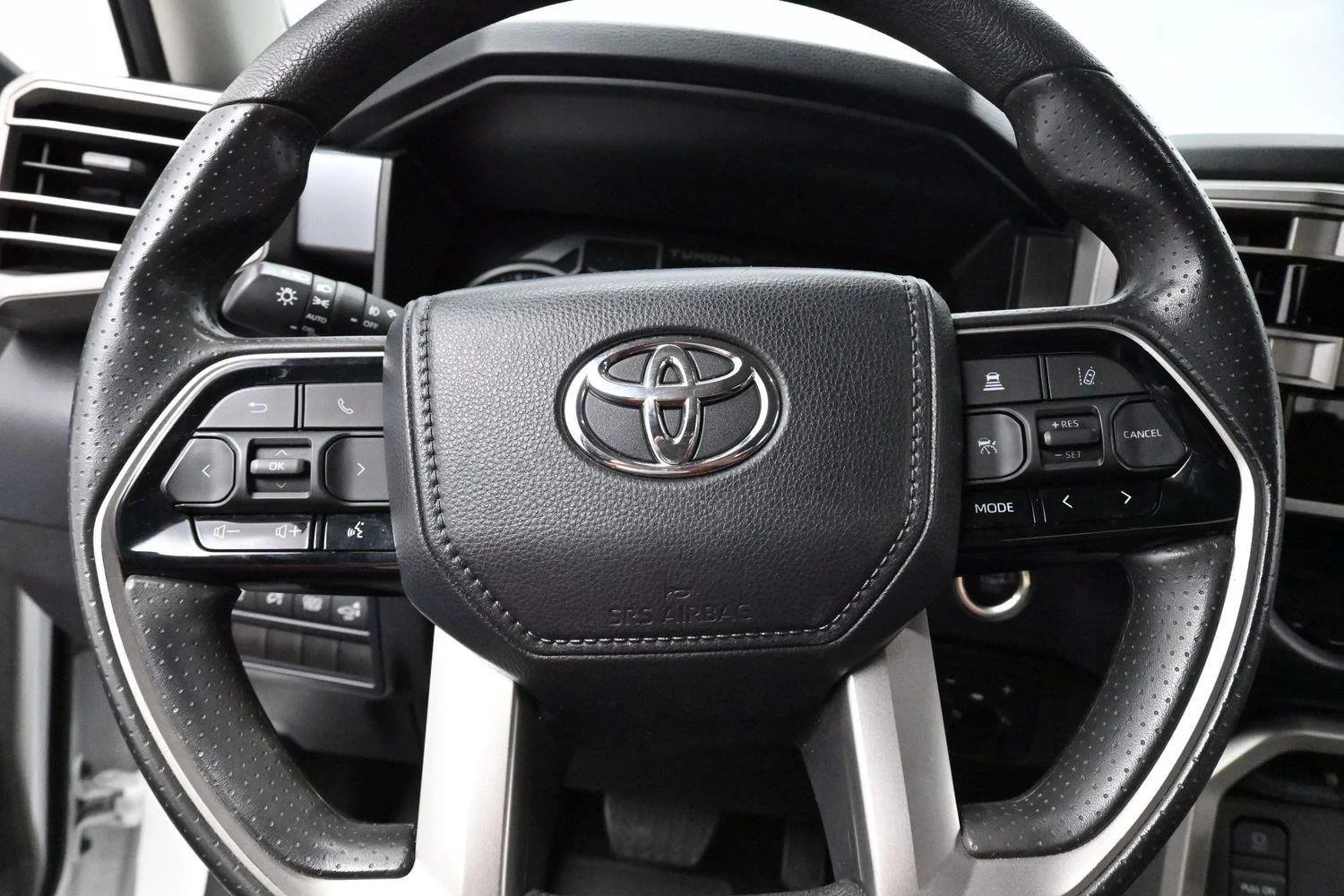 Used 2024 Ice Cap Toyota SR5 image 15