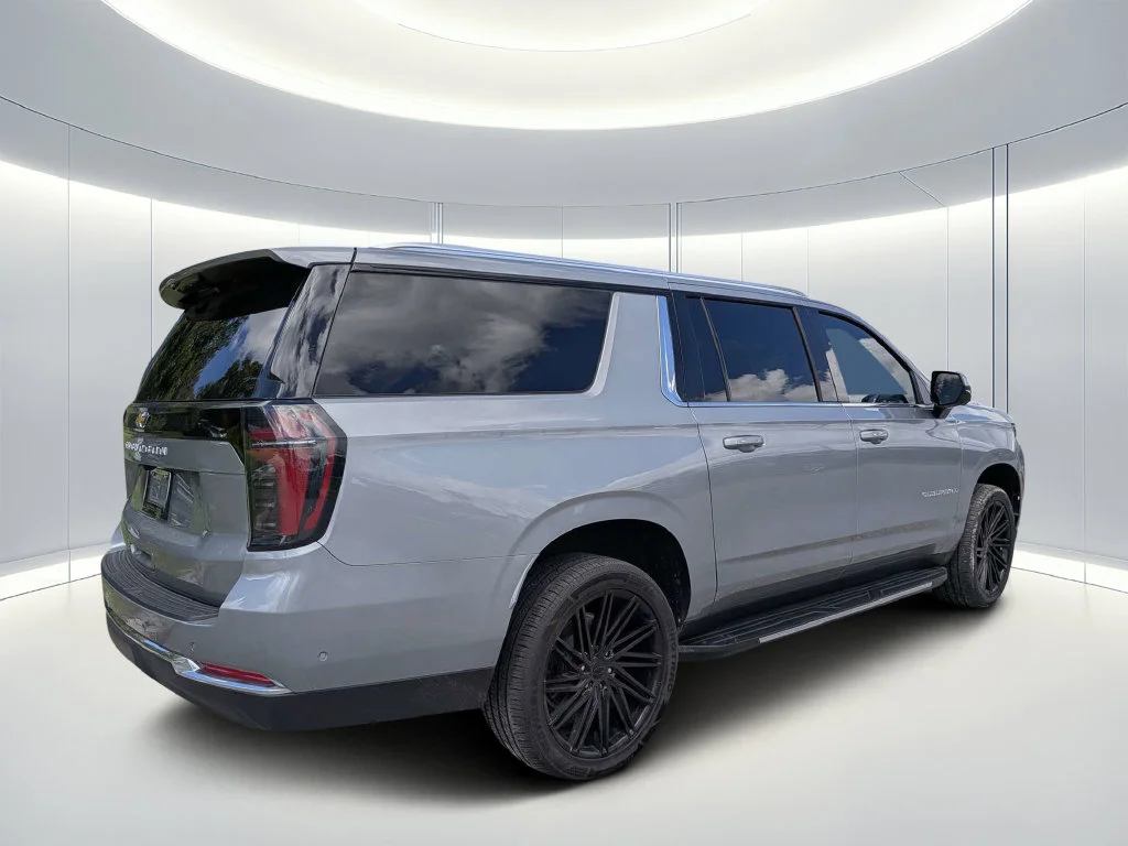 Used 2025 Gray Chevrolet LS image 4