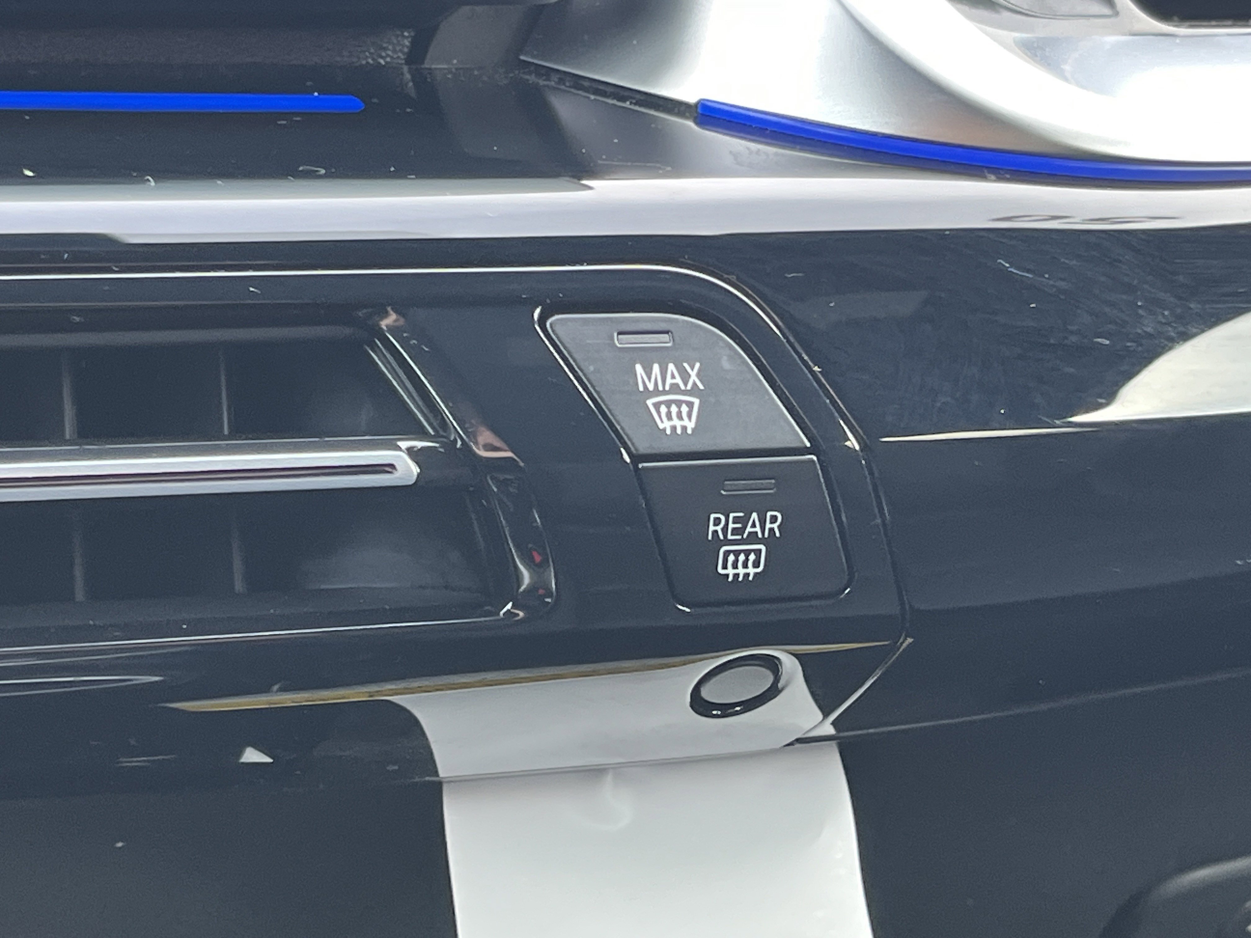 2025 BMW X1 28i - Photo 6