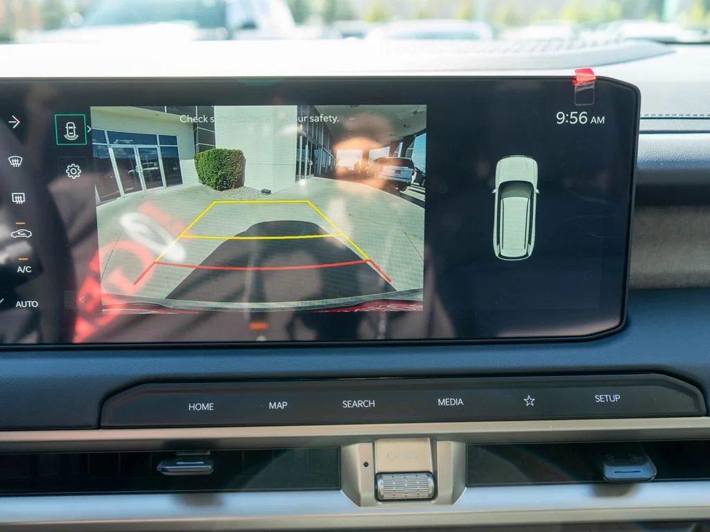 New 2027 Ivory Silver Kia S image 29