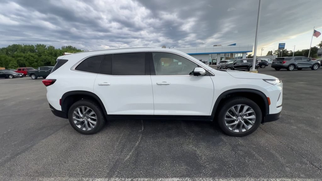 2025 Buick Enclave Preferred - Photo 9