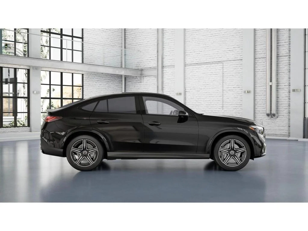 New 2027 Black Mercedes-Benz GLC 300 image 2