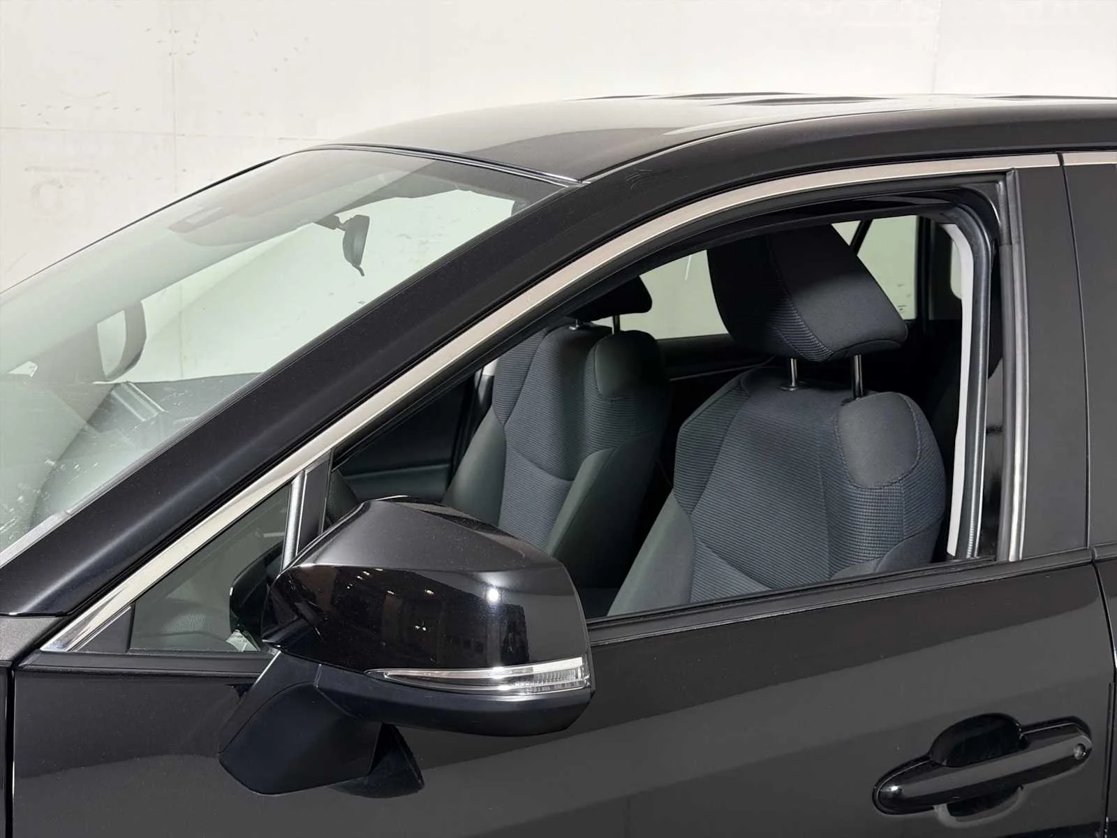 Used 2022 Midnight Black Metallic Toyota LE image 25