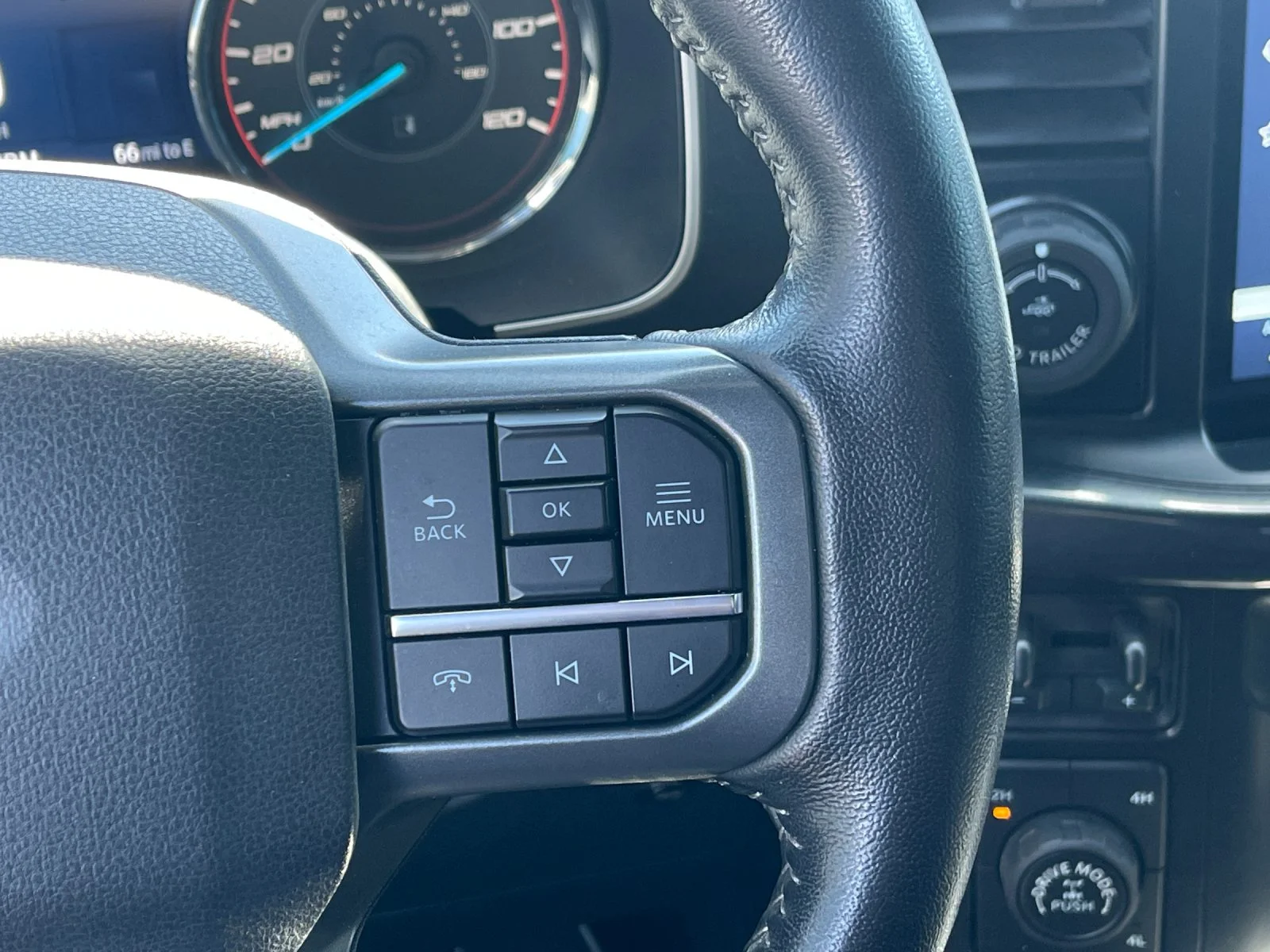 Used 2022 Gray Ford XLT image 28