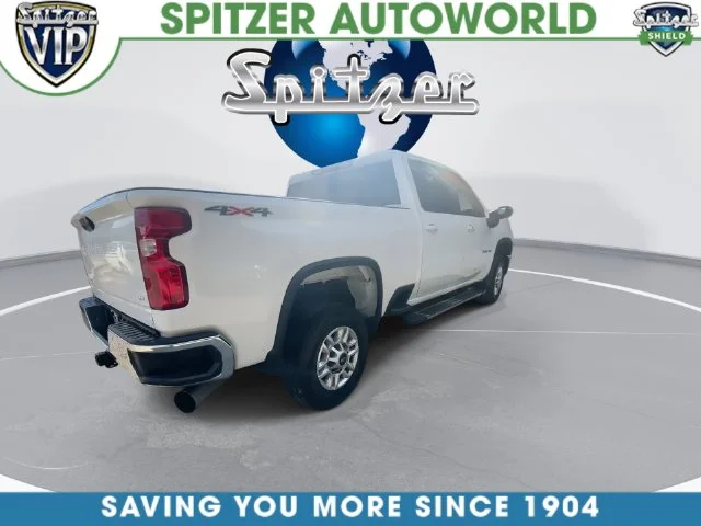 Used 2025 White Chevrolet LT image 10