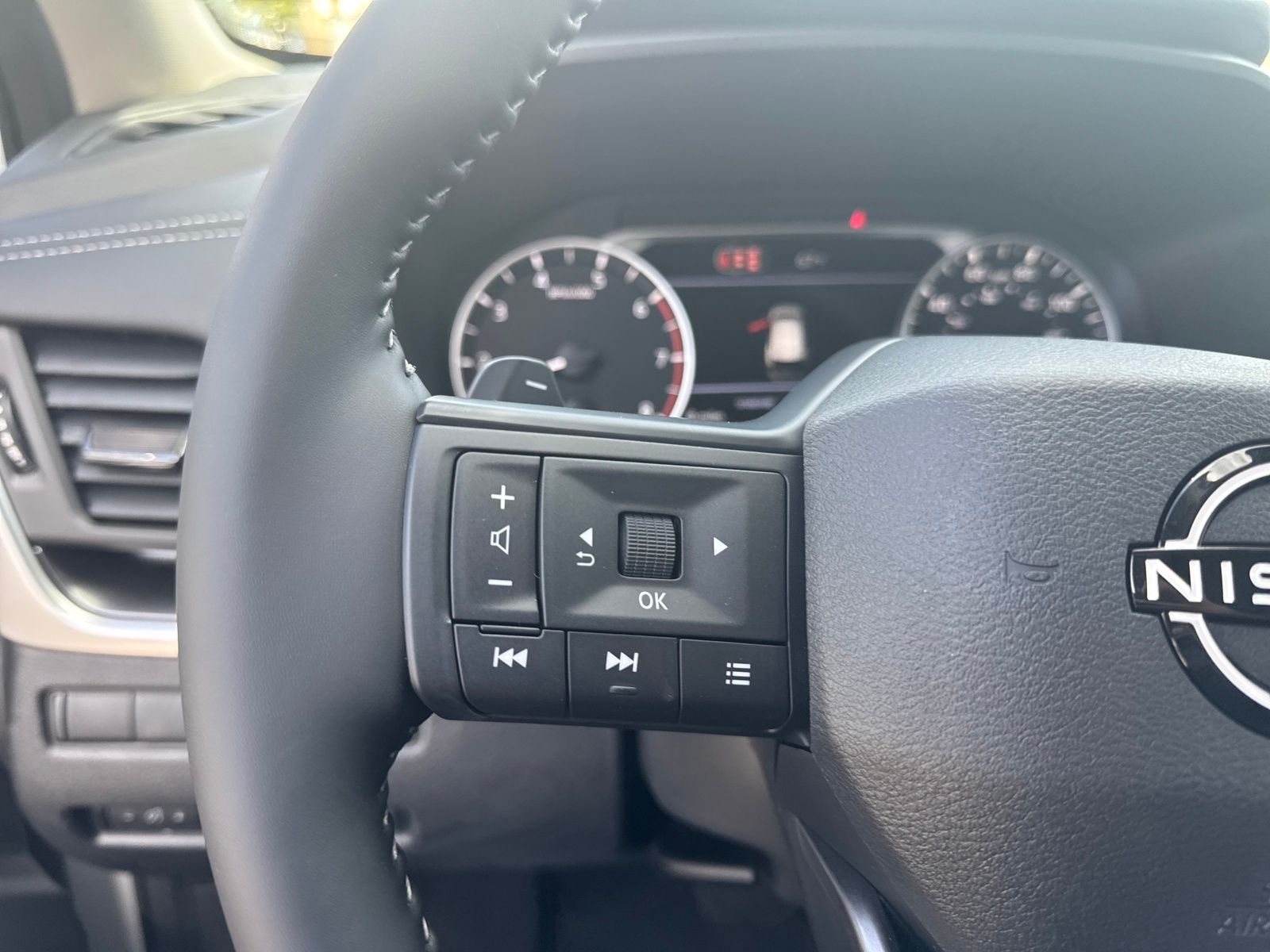 New 2026 Nissan Rogue Dark Armor 4D Sport Utility