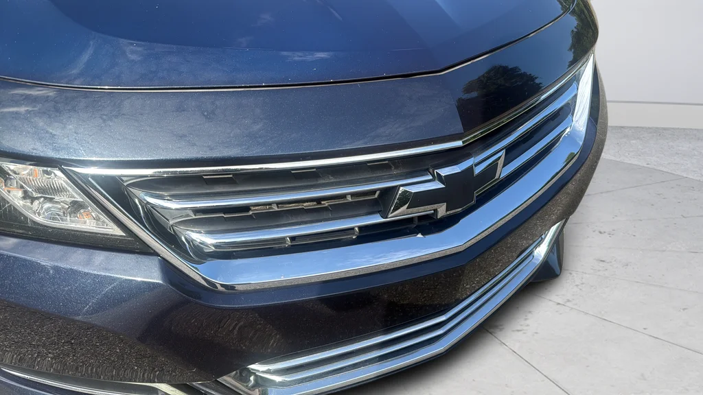 Used 2018 Blue Chevrolet Premier image 23