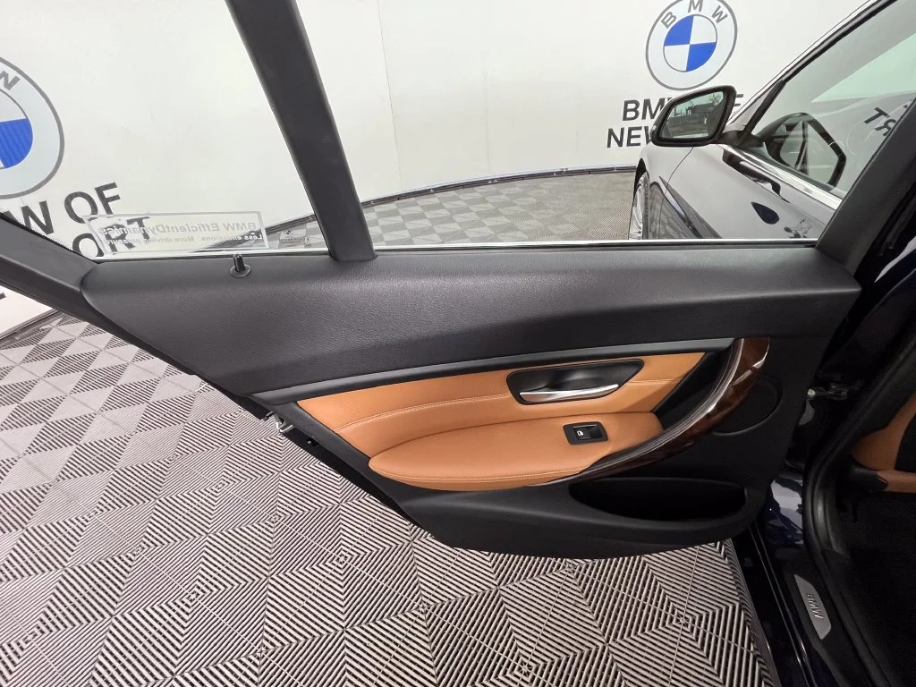 Used 2014 Blue BMW 328i xDrive image 21