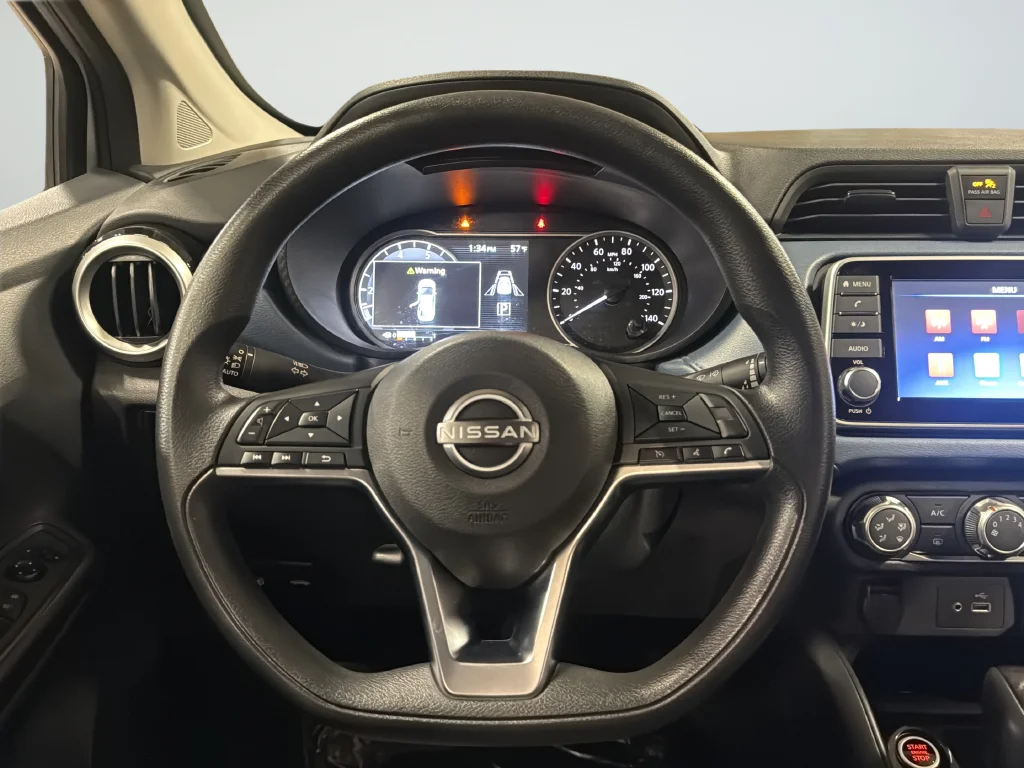Used 2025 Silver Nissan 1.6 SV image 32