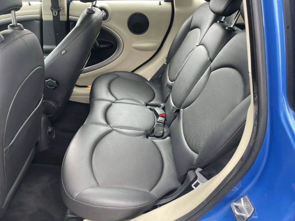 Used 2013 Blue MINI Base image 12