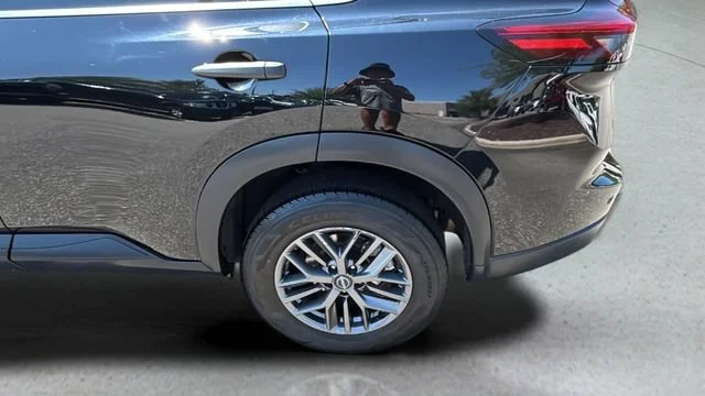 Used 2024  Nissan S image 36