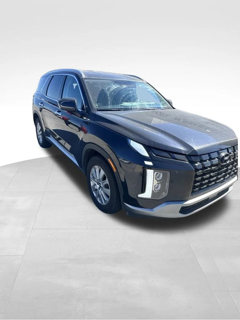Used 2025 Moonlight Cloud Hyundai SEL image 2