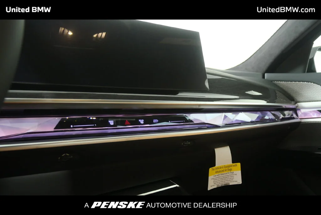 New 2026 Black Sapphire Metallic BMW 740i image 21