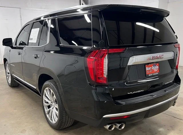Used 2024 Black GMC Denali image 4
