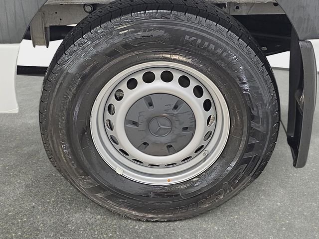 Used 2024 White Mercedes-Benz Cargo 144 WB image 27