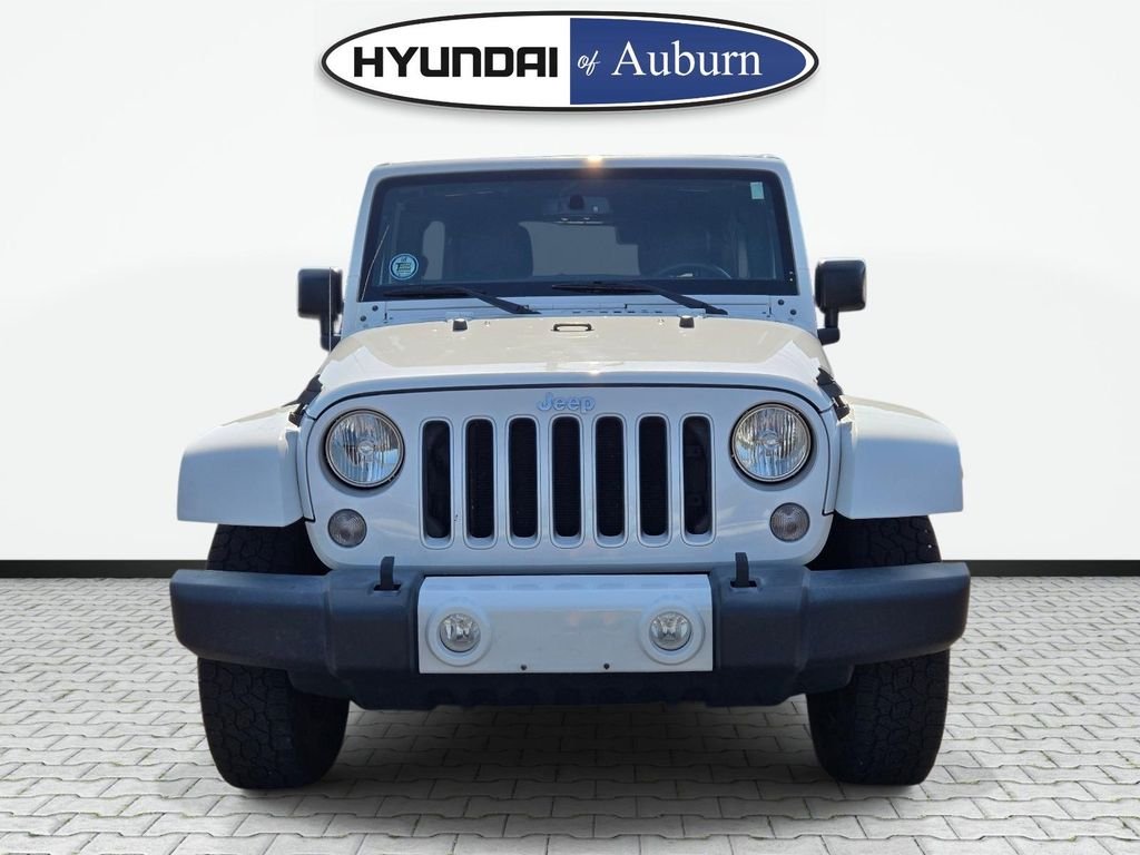 Used 2016 White Jeep Sahara image 13