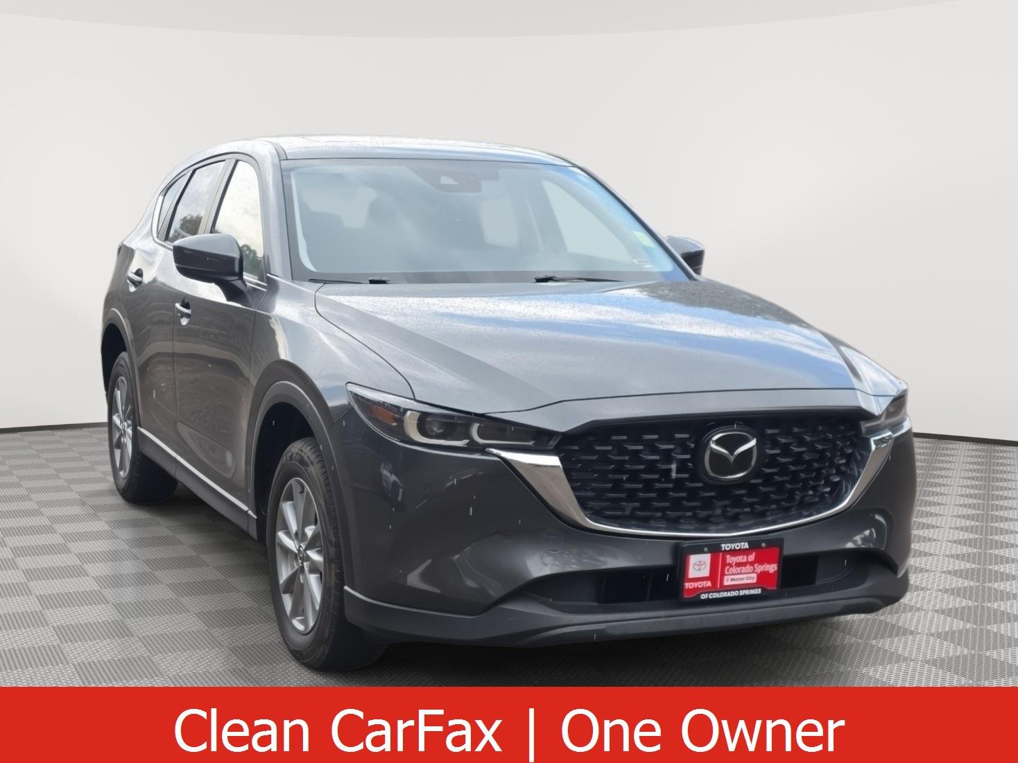 2023 Mazda CX-5 S Preferred package Auto AWD's photo