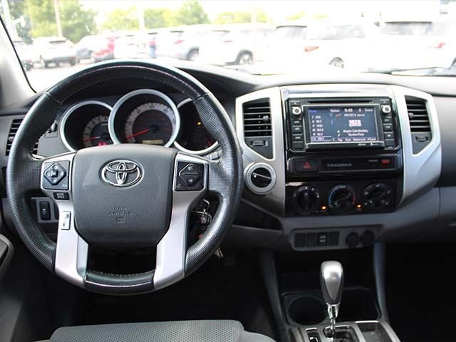 Used 2015 Super White Toyota  image 10