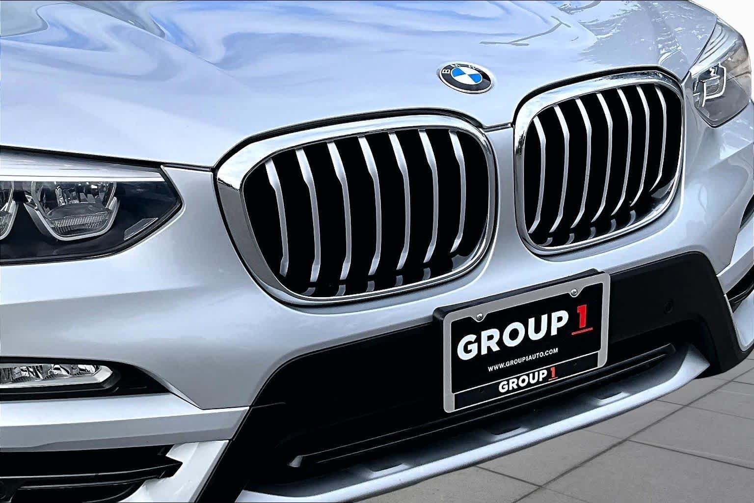 Used 2019 Glacier Silver Metallic BMW xDrive30i image 29