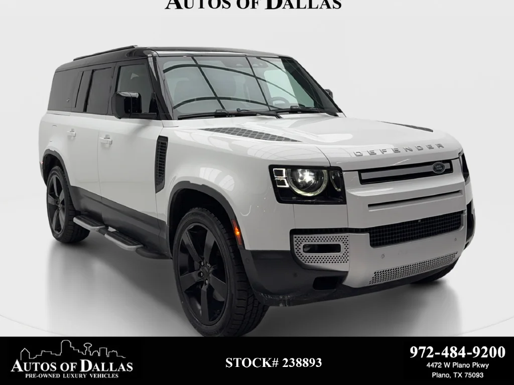 Used 2023 White Land Rover SE image 1