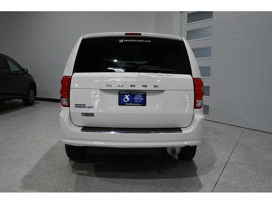Used 2012 WHITE Dodge Crew Mobility Handicap Van image 7