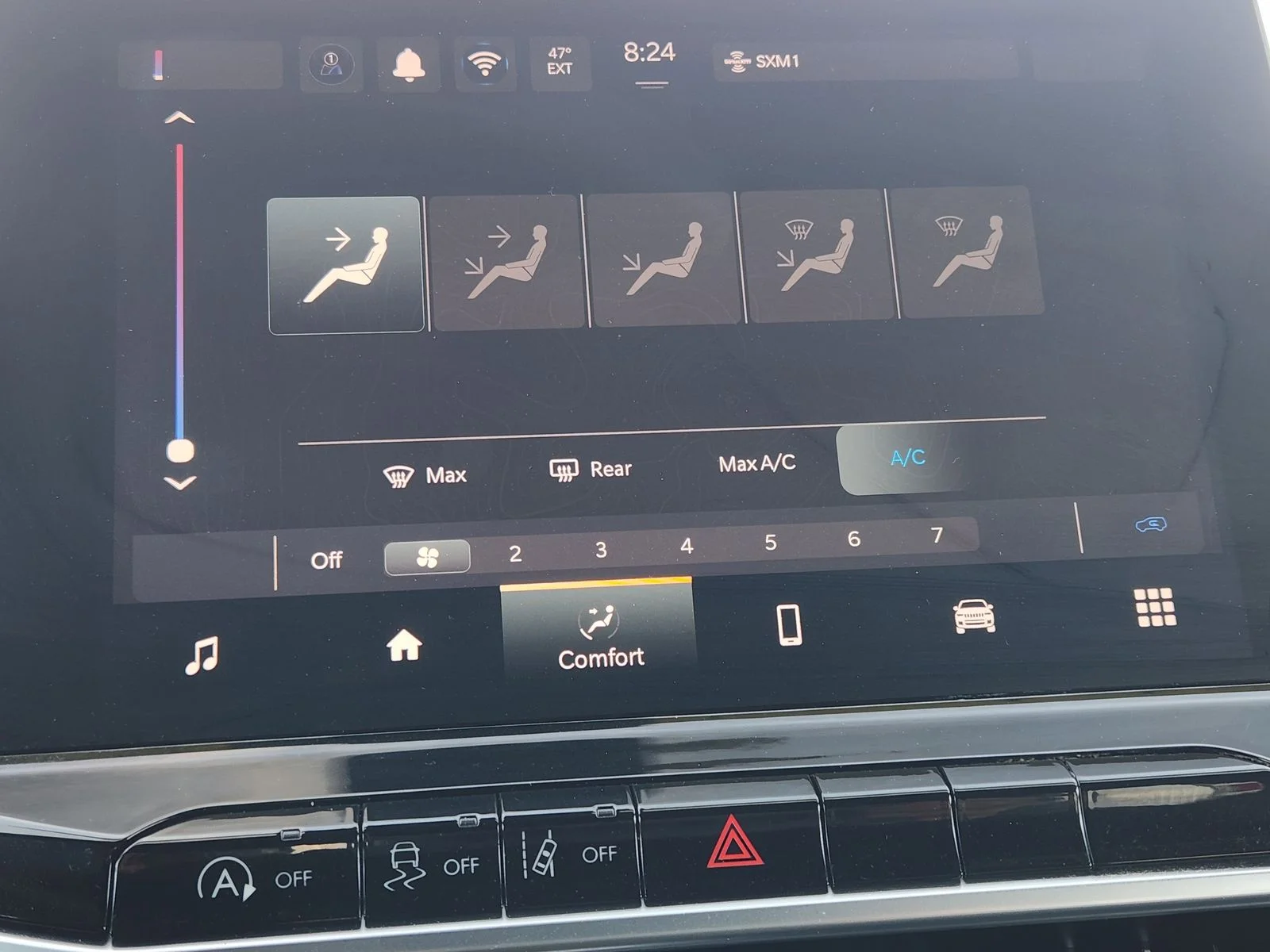 Used 2024 Black Jeep Latitude image 18