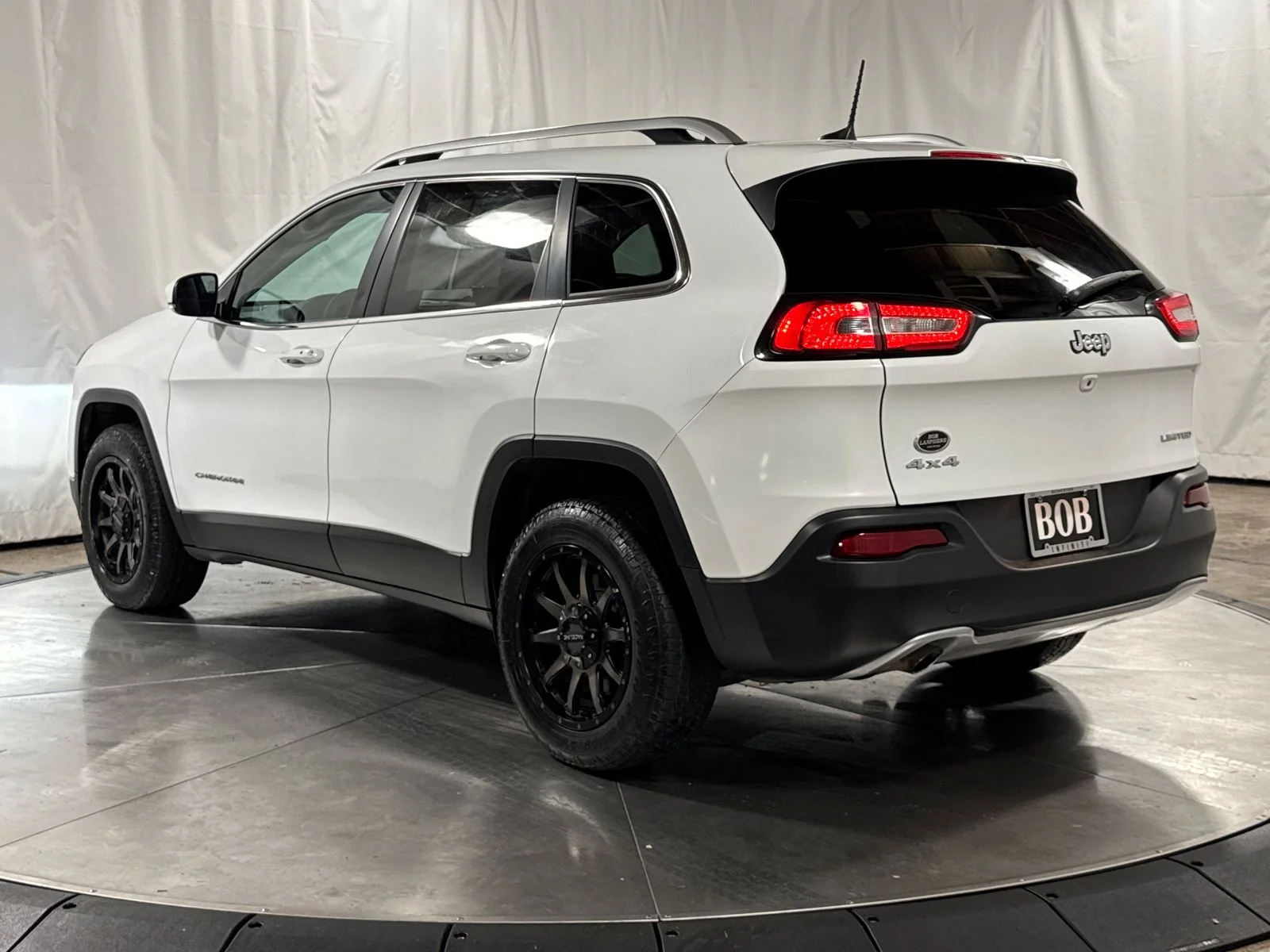 Used 2017 White Jeep Limited image 11