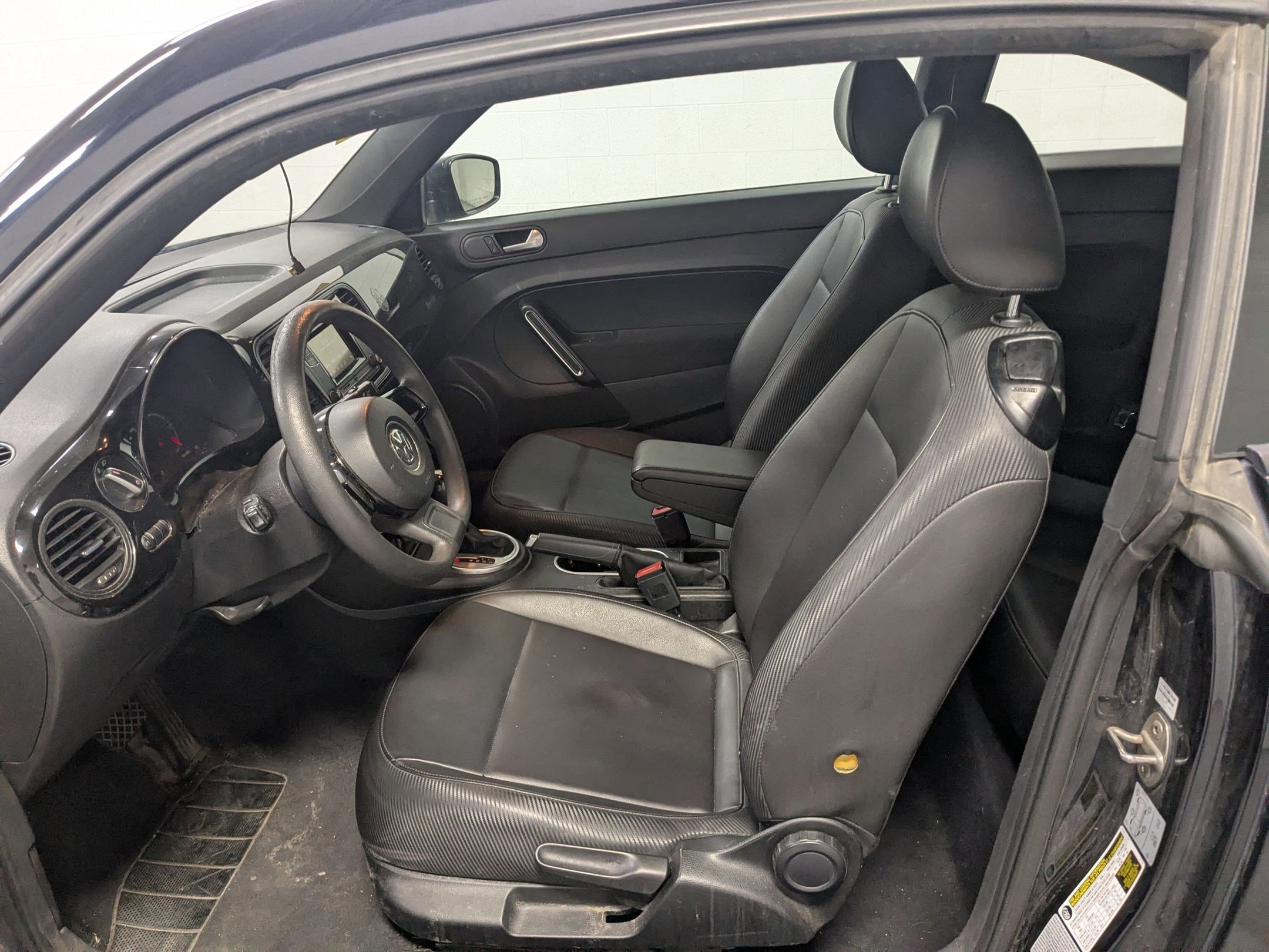 Used 2017 Black Volkswagen 1.8T Classic image 17