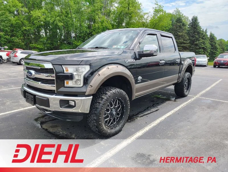 Used 2015  Ford King Ranch image 1