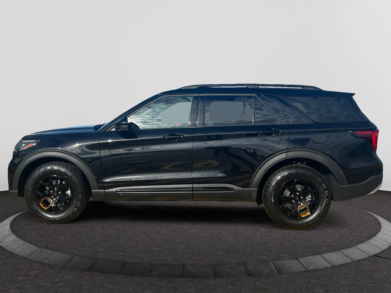 New 2026 Agate Black Metallic Ford Tremor image 2